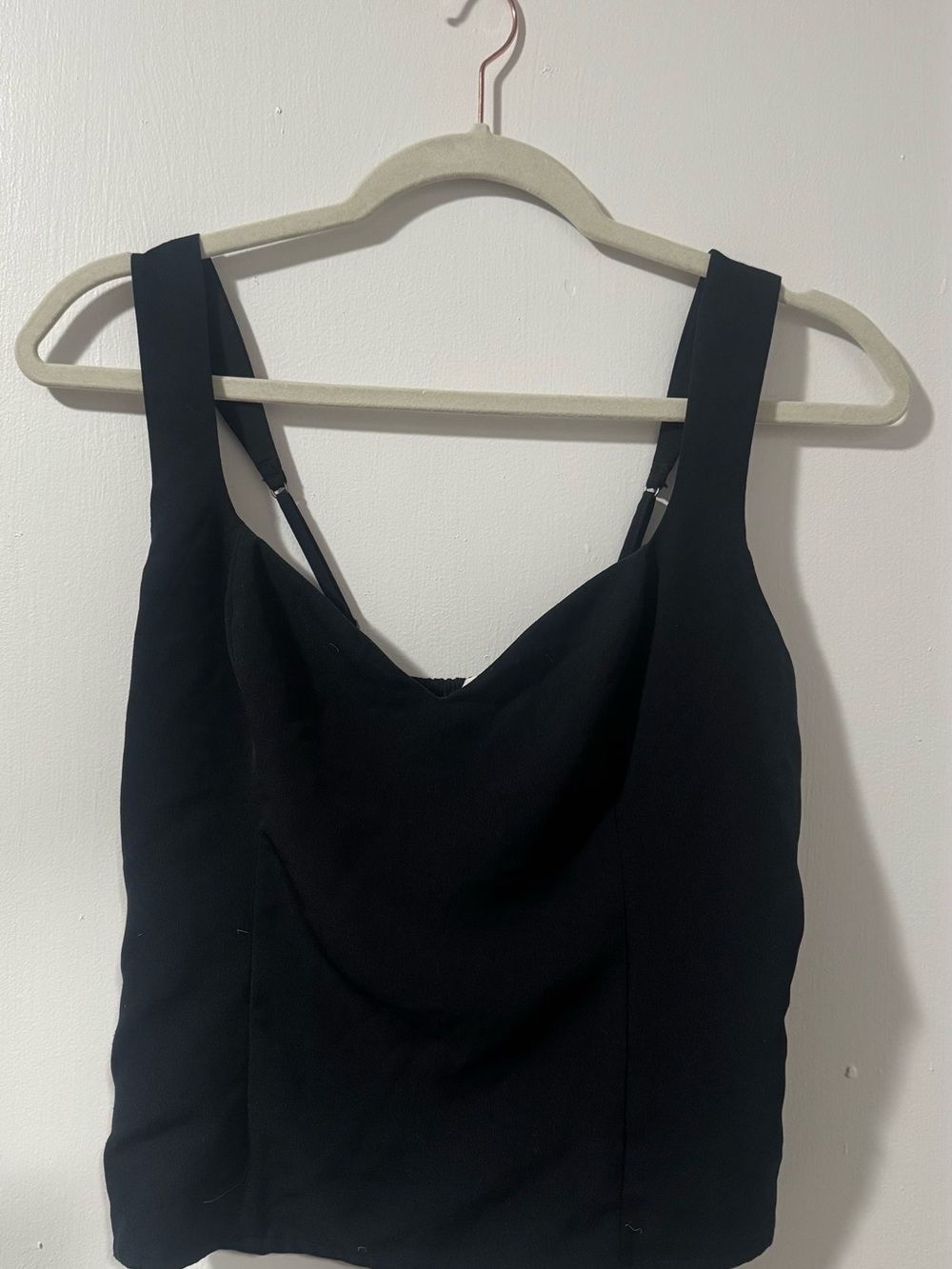 Women’s Black Sleeveless Sweetheart Neck Dress Top